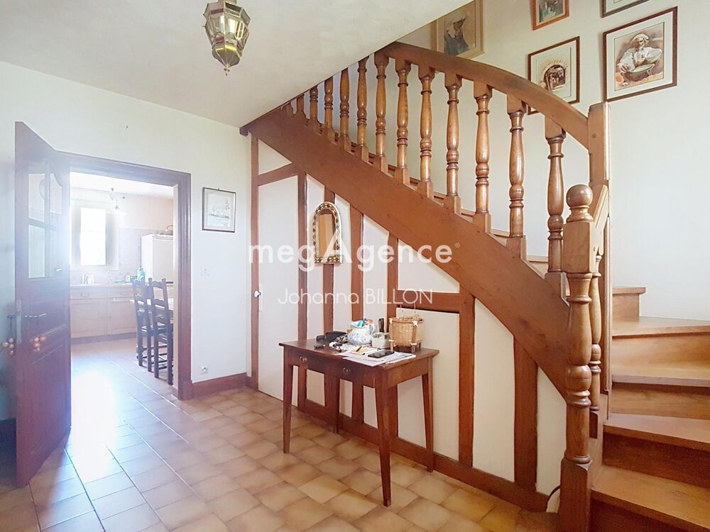 Belle maison familiale avec vie de plain-pied et toiture en ardoise naturelle !!