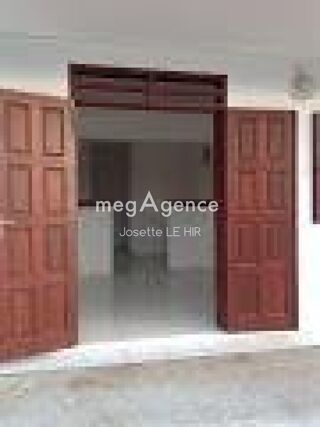  Immeuble à vendre 402 m²