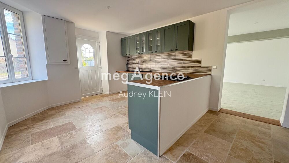 Vente Maison Maison familiale de 104 m² avec jardin sans vis-à-vis, terrasse et garage à Bazoches-sur-le-Betz Bazoches-sur-le-betz