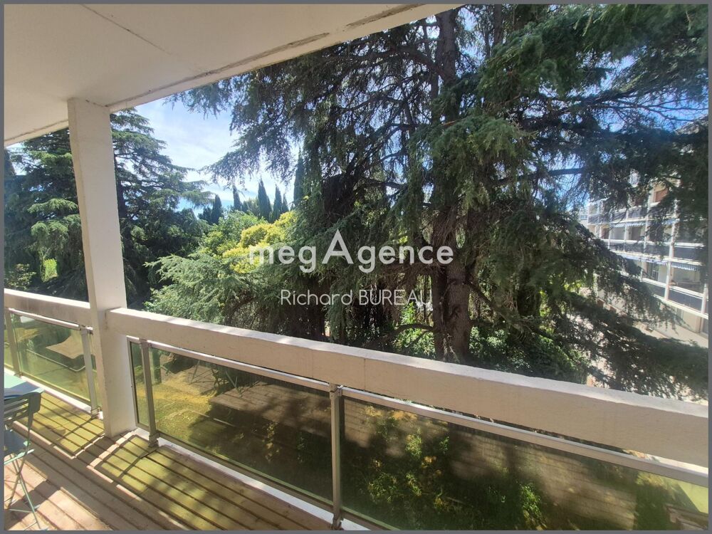 Vente Appartement Grand T2 avec un dressing/bureau Hyères Hyeres