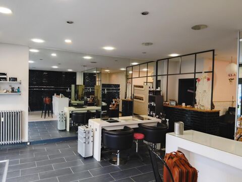 Tr&egrave;s belle opportunit&eacute; : Fond de commerce complet, client&egrave;le fid&eacute;lis&eacute;e et emplacement strat&eacute;gique 100000 14000 Caen