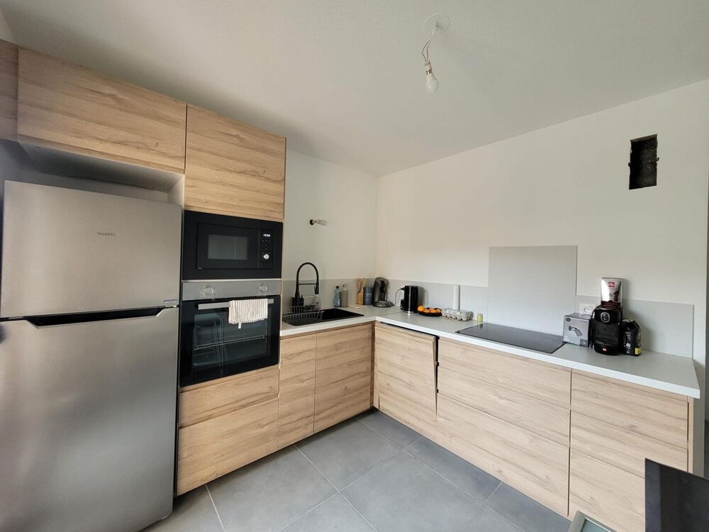 T3 refait à neuf, DPE C,chauffage individuel, 2 balcons.