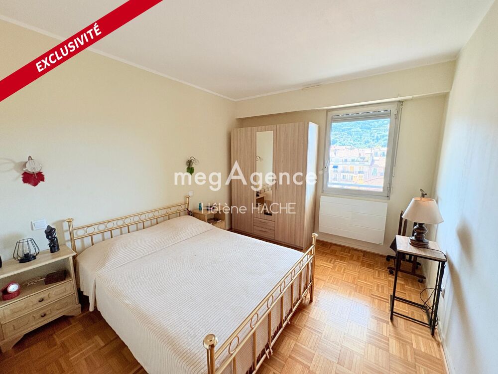 Vente Appartement Au Port - Dernier étage avec terrasse panoramique – Appartement 3 pièces traversant avec parking Nice
