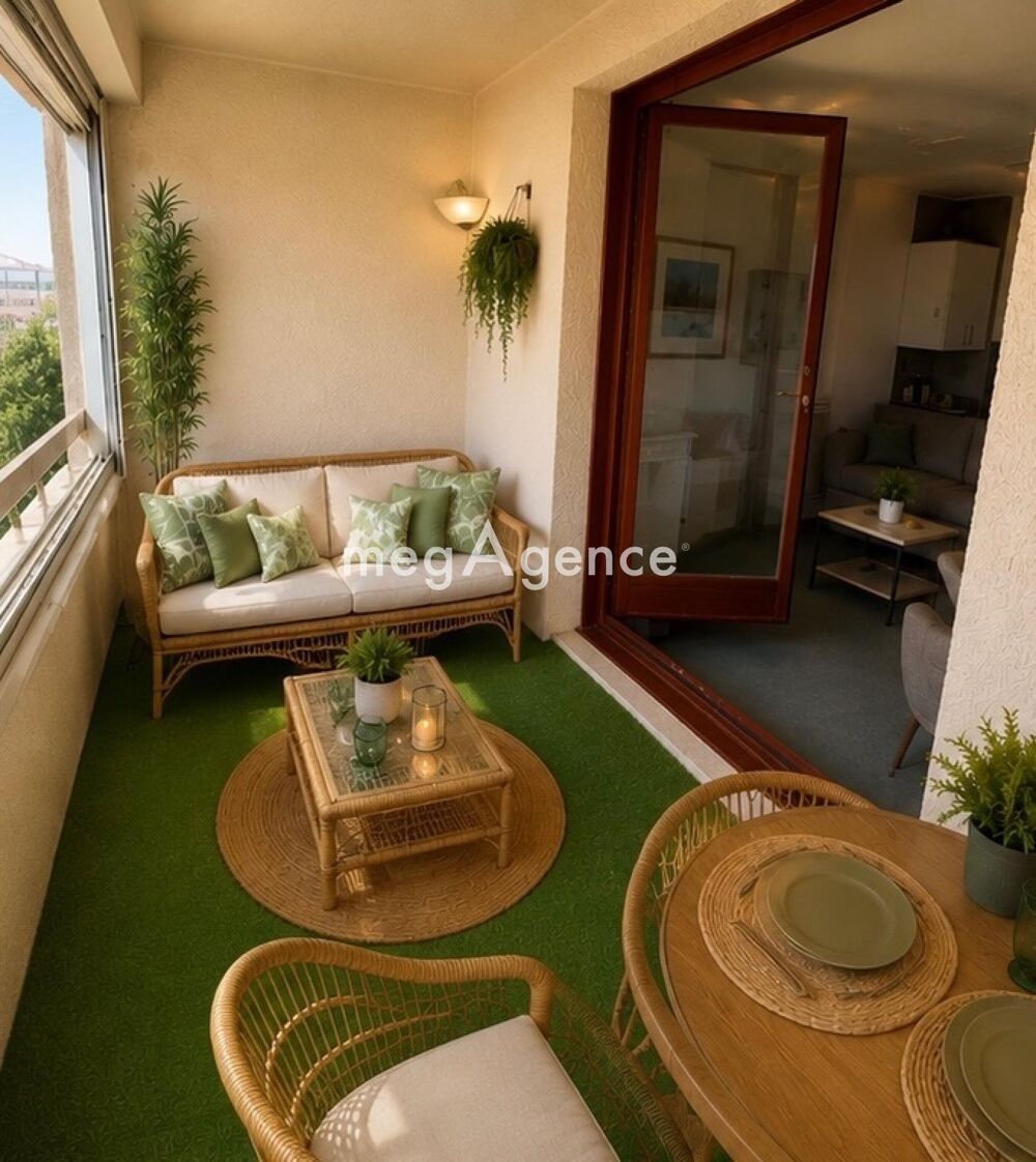 Vente Appartement T1 bis 27m² + Loggia -ascenseur -stationnement Sanary-sur-mer