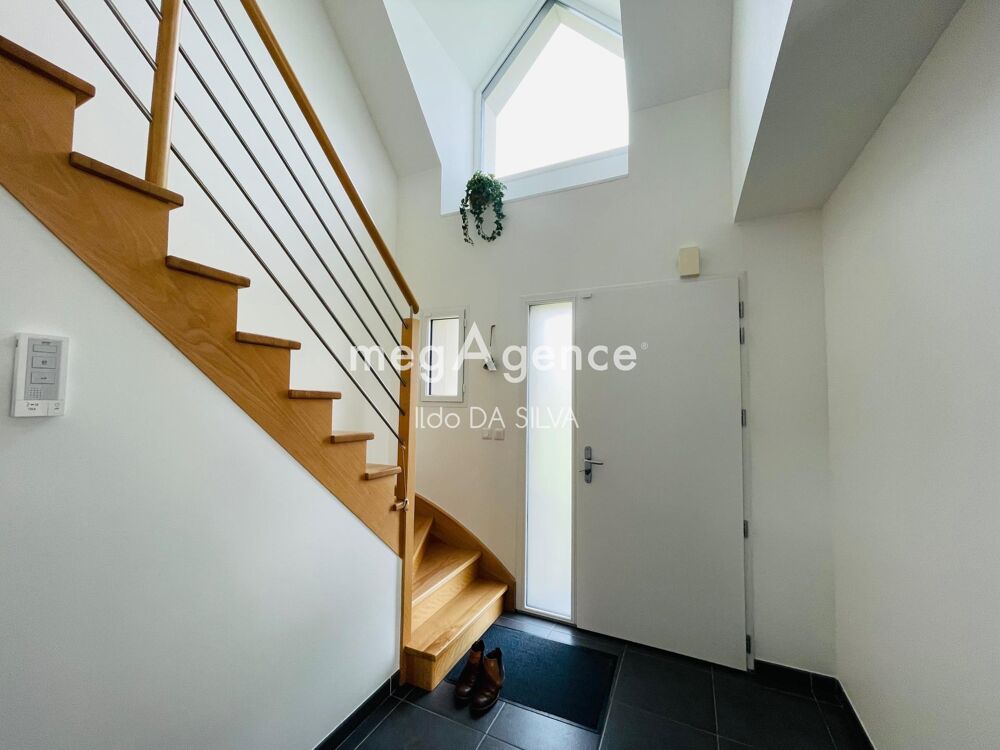 Vente Maison Pavillon 5 pièces de 146m2 Thieulloy-l'abbaye