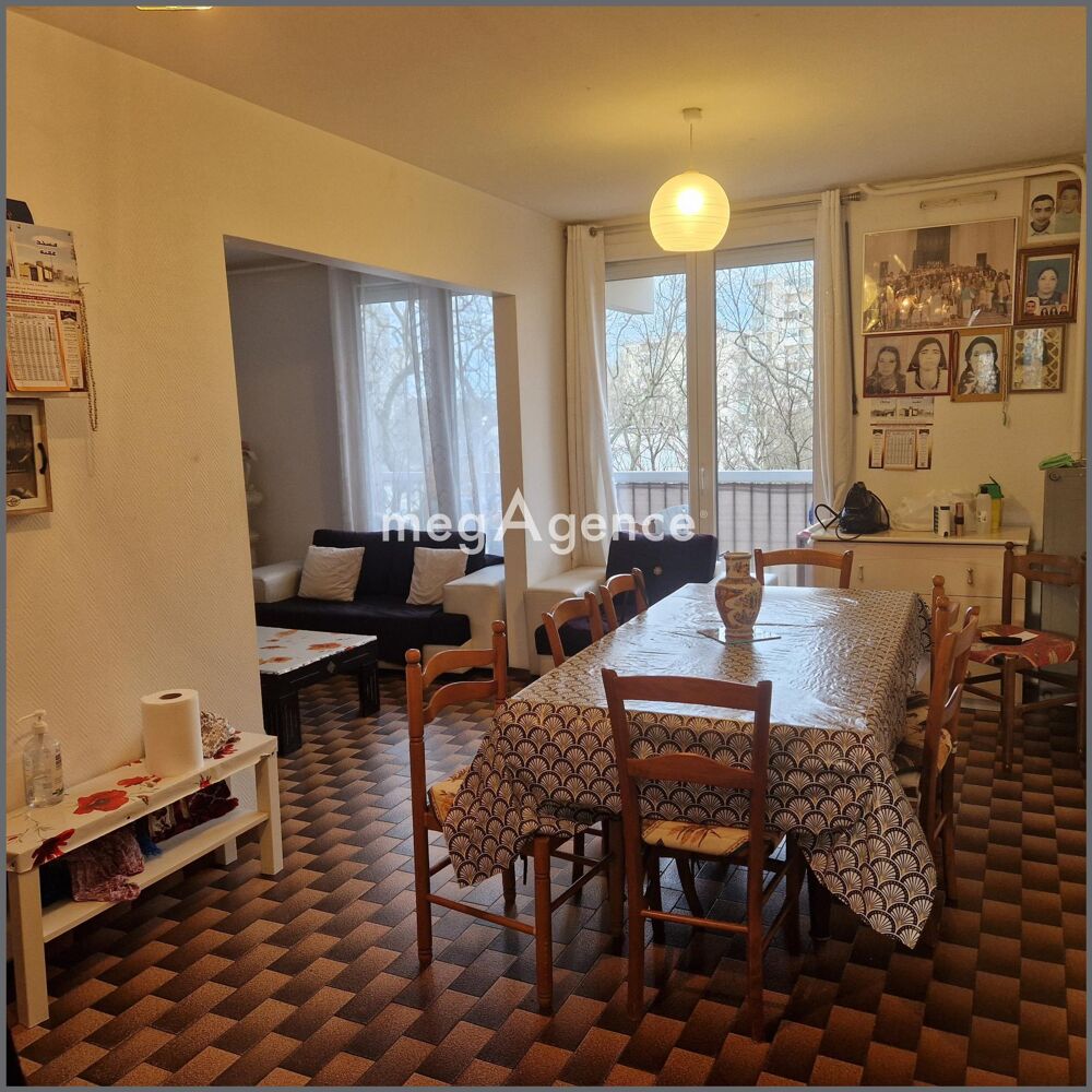 APPARTEMENT LUMINEUX TYPE 4 VAULX-EN VELIN