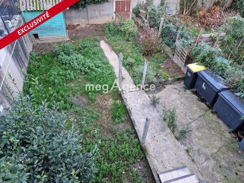 Commerce avec changement de destination possible + appartement, terrain loyer 1500€ HT 11666 53000 Laval