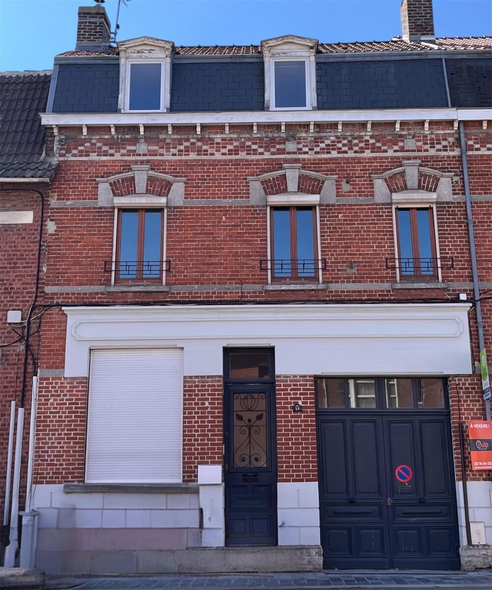 Maison 10 pièces 198 m² · à Lievin · 198 m² · 182 000 €