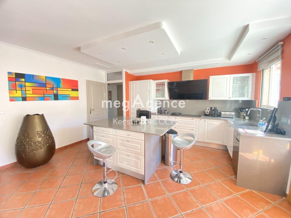 � vendre  Maison N�oules (83136)