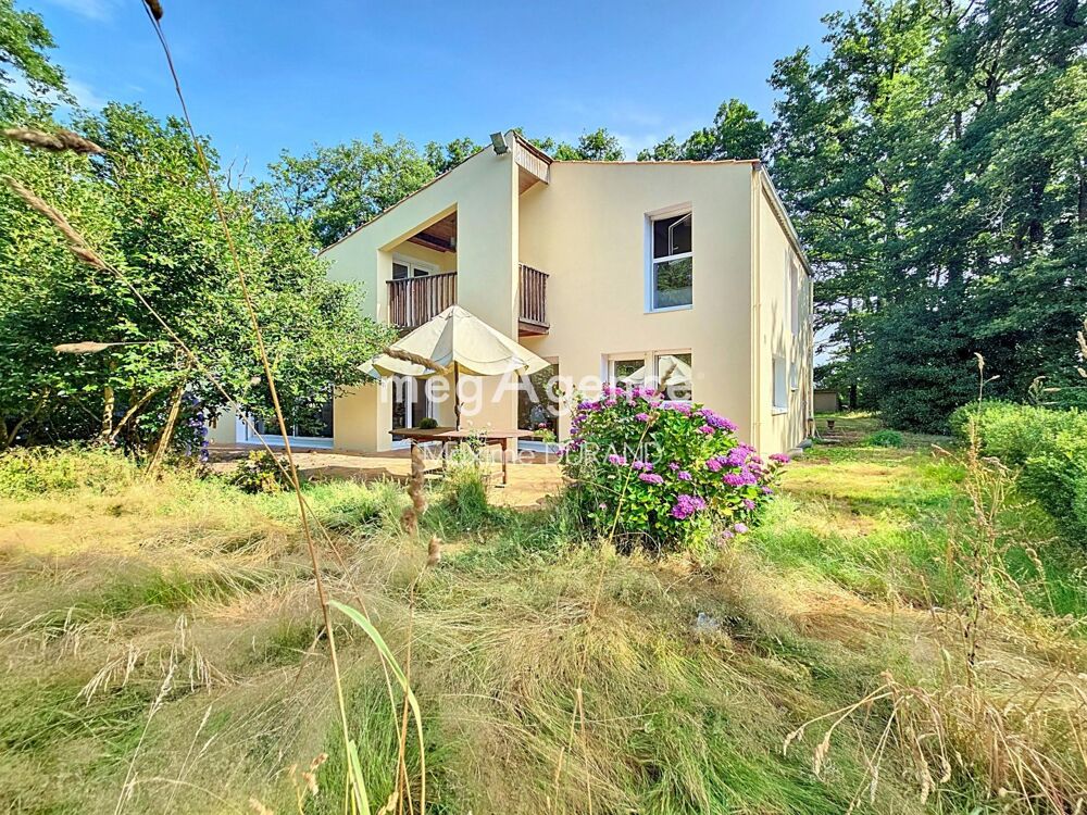 Vente Maison Maison familiale 3 chambres - Terrain boisé 5000 m² Argentonnay