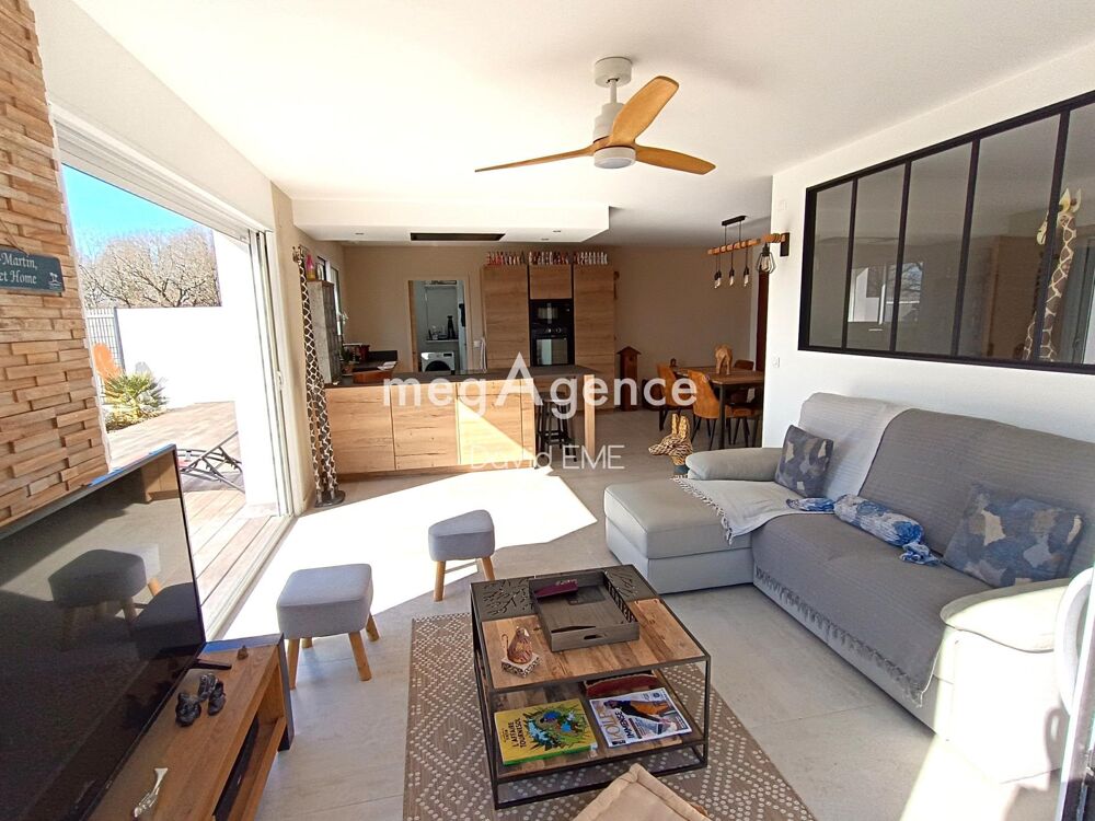 Vente Maison 5 Pièces, 3 chambres, 104 m2, piscine, AIZENAY Aizenay