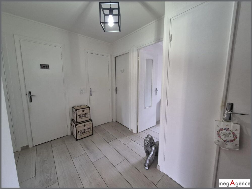 Appartement T3 traversant avec 2 balcons