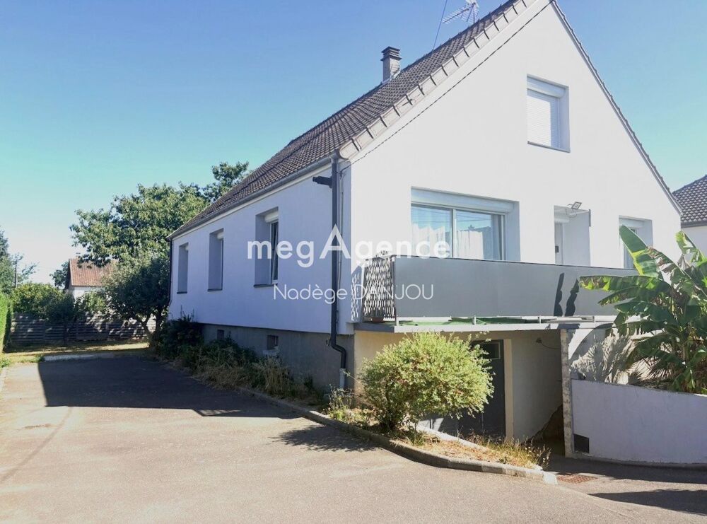PAVILLON SUR SOUS SOL 139 M2 HABITABLES ST DENIS DE MERE