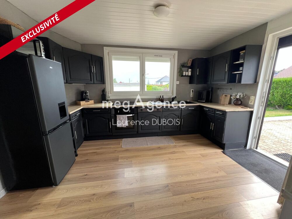 Vente Maison Plain pied individuel d'environ 92 m2 habitable, 2 chambres, 1 bureau, située dans une rue calme avec une vue imprenable sur les Cauchy-a-la-tour