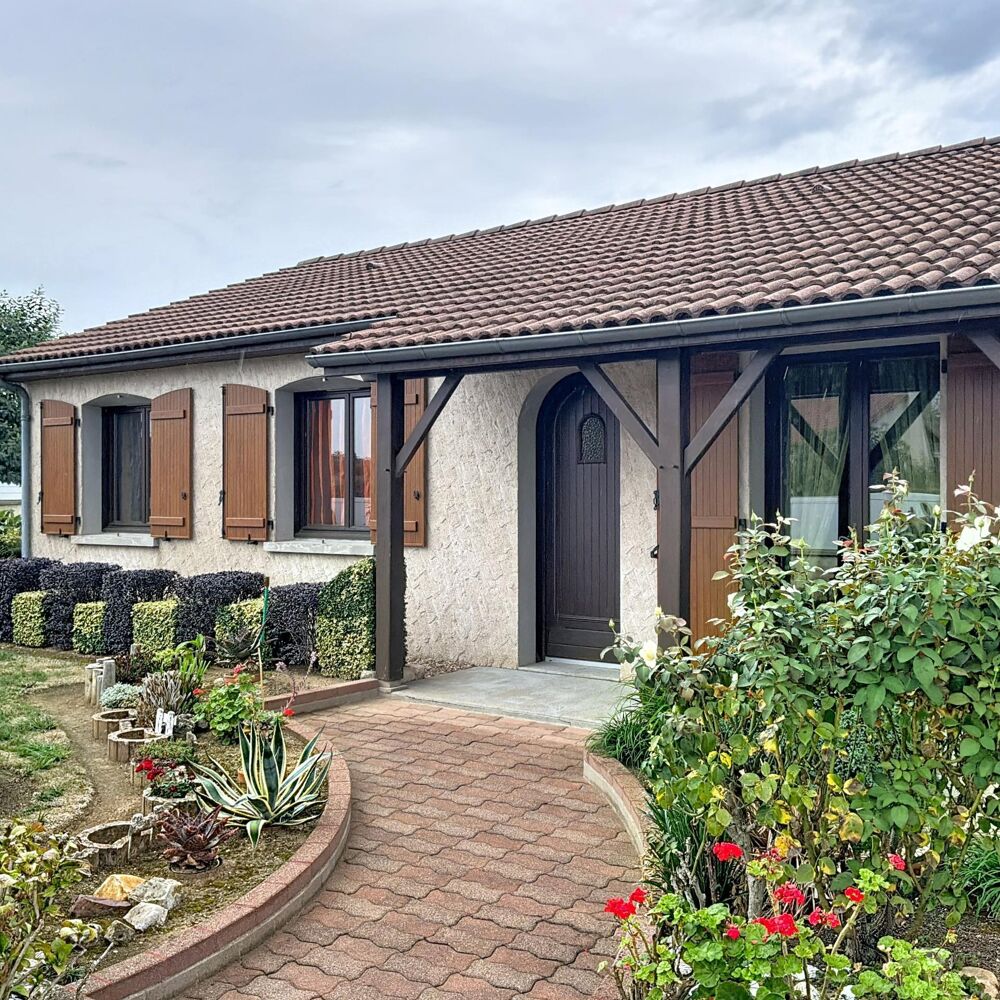 Vente Maison Maison traditionnelle de plain pied Dange-saint-romain