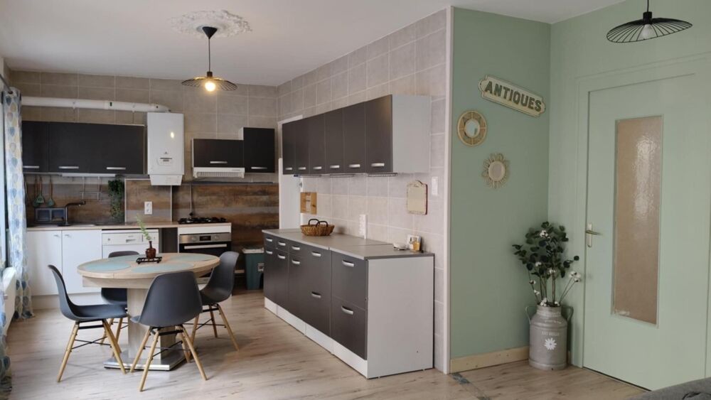 Location Appartement T2 MEUBLÉ – PRÊT À VIVRE – CENTRE ST-ÉTIENNE Saint-etienne