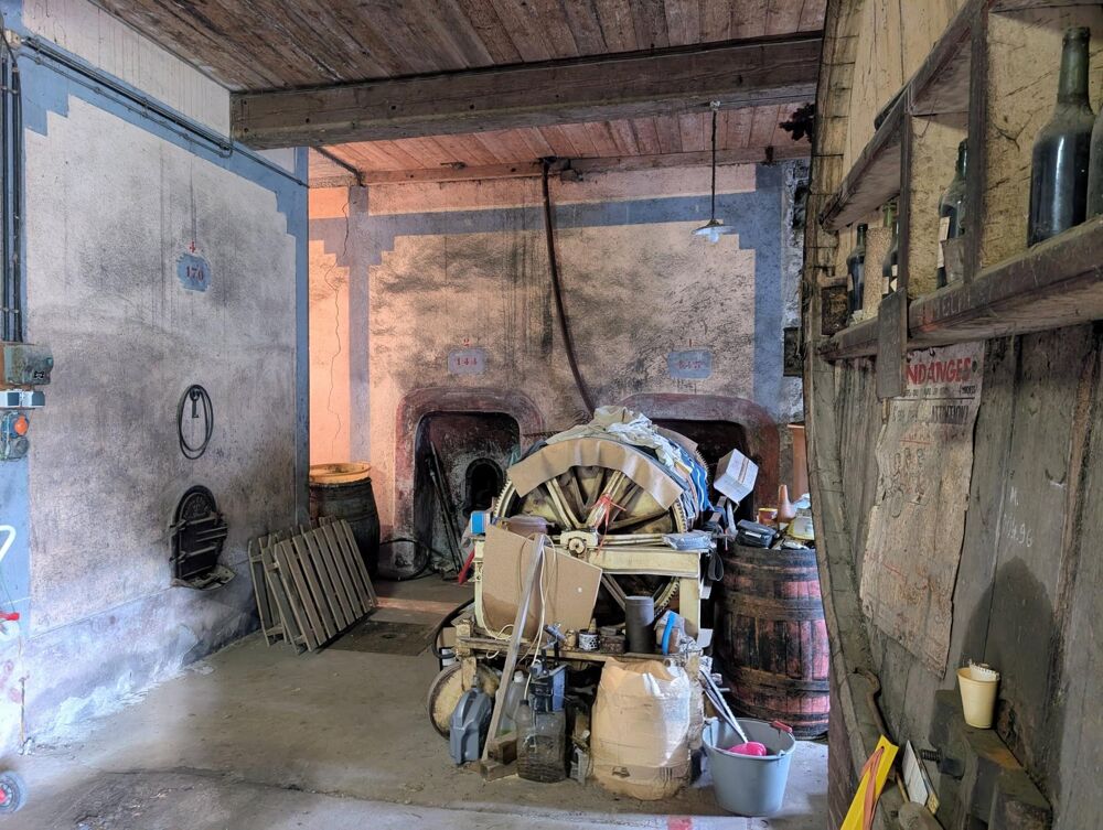 Vente Parking/Garage Vaste b�timent avec jardin Rieux-en-val