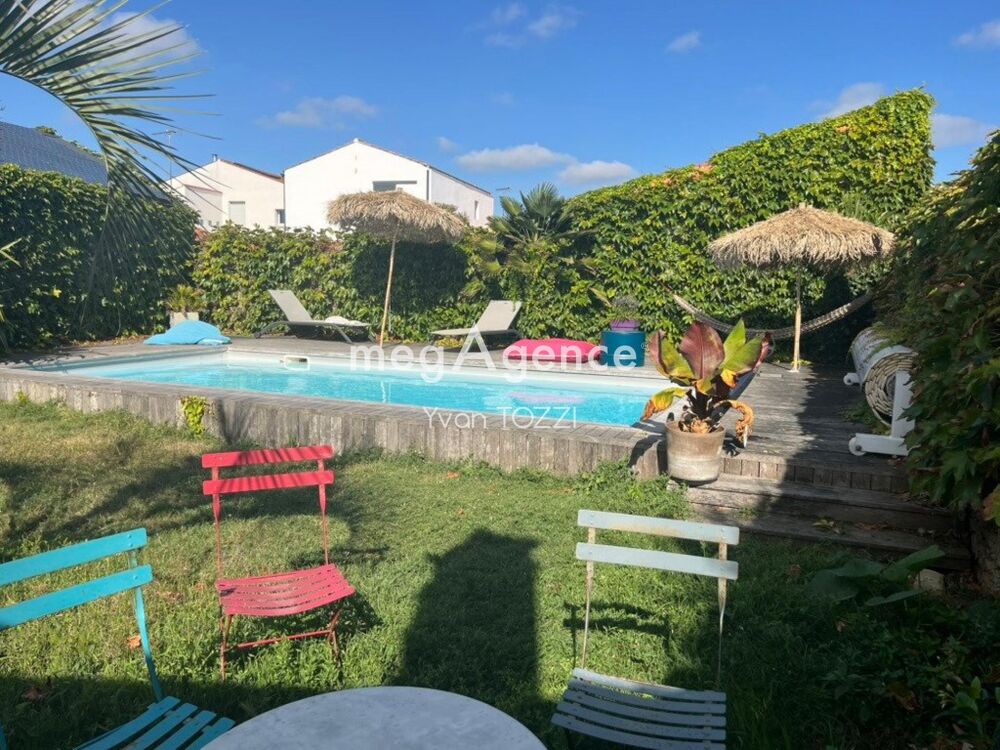 Vente Maison Maison en pierre  5 chambres avec piscine et atelier Les sables-d'olonne