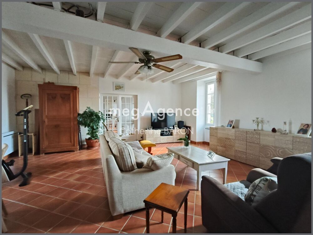 Maison en pierre 190m2 - 3 chambres - bureau - Jardin