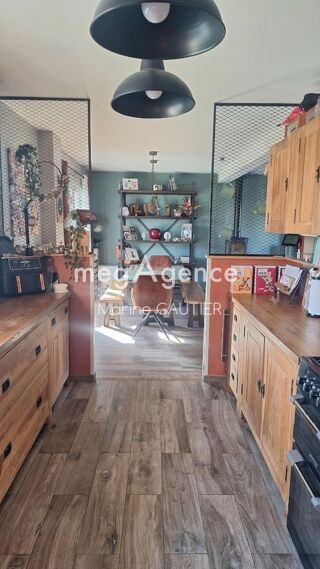  Maison  vendre 8 pices 126 m