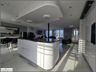  Maison à vendre 8 pièces 237 m²