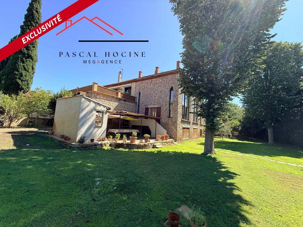 Demeure de 300 M2, 6 chambres, terrain 3000 M2