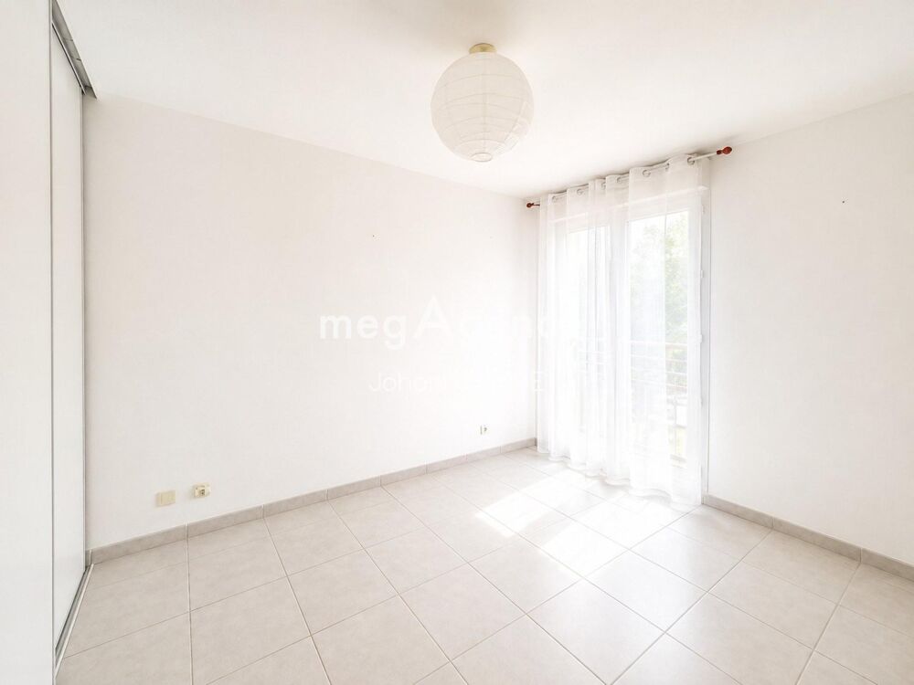 Vente Appartement CAVALAIRE-SUR-MER – T2 44 M² – PLAGE & PORT À 5 MIN À PIED – TERRASSE– PARKING PRIVATIF Cavalaire-sur-mer
