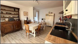 Vente Maison Luçon coup de coeur en centre-ville, maison en pierre de charme, 110M2 avec cour et garage. Lucon