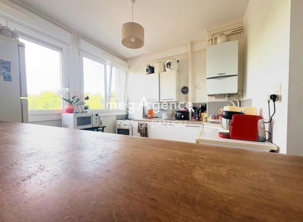 Vente Appartement APPARTEMENT 4 PIECES CENTRE VILLE VIRE NORMANDIE 14500. Vire normandie