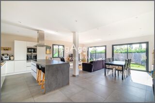  Maison  vendre 6 pices 163 m