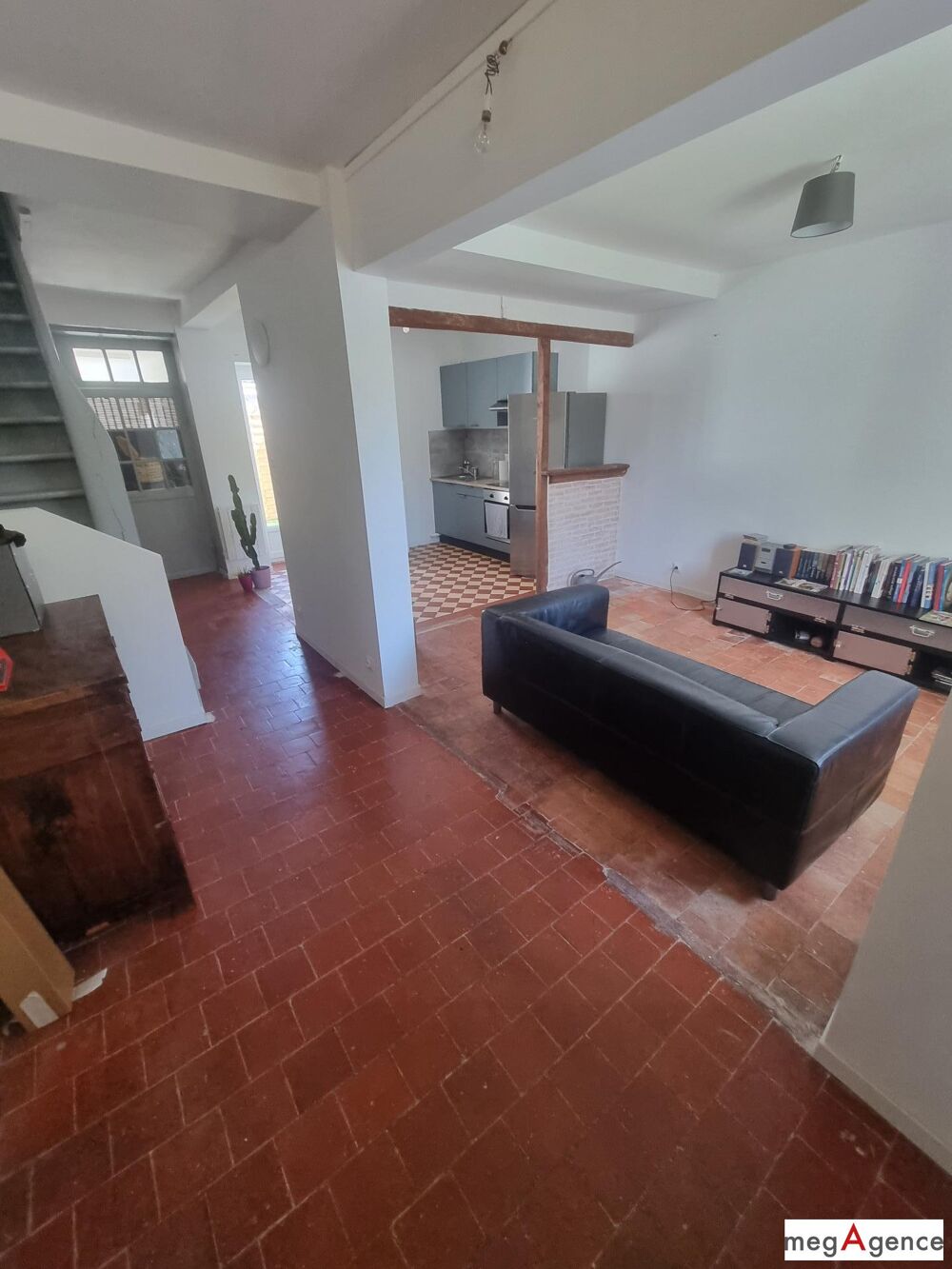 Opportunitée à saisir, charmante petite maison de 80m2 sur 2 étages.
