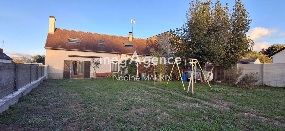 Vente Maison Proche de Blois, maison de 136 m² avec un terrain de 950 m² Cormeray