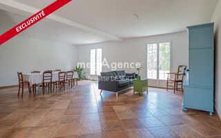  Maison � vendre 9 pi�ces 300 m�