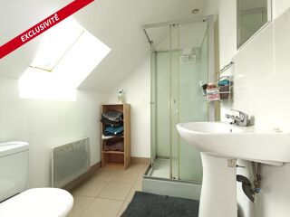  Maison à vendre 10 pièces 242 m²