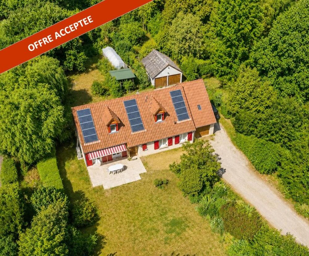 Maison 6 pièces 140 m² · à Savigne-l'Eveque · 140 m² · 279 000 €