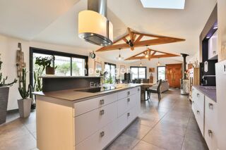  Maison  vendre 6 pices 190 m