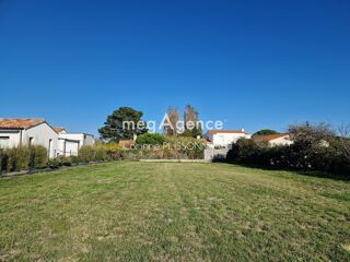  Terrain à vendre 699 m²