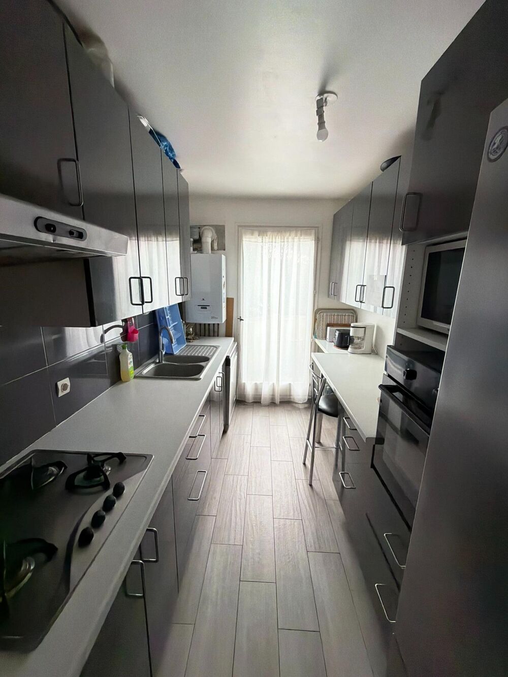 Vente Appartement APPARTEMENT 4 PIÈCES 80 M² – 3 CHAMBRES – BALCON – PARKING – CAVE – CRÉTEIL Creteil