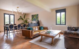  Maison  vendre 8 pices 210 m