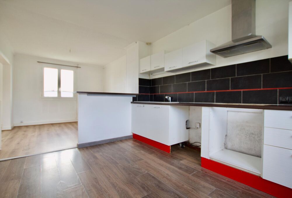 Vente Maison PROCHE COMMERCES – MAISON INDIVIDUELLE T4 – JARDIN CLOS – SOUS-SOL COMPLET Plouer-sur-rance