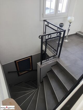  Appartement à vendre 5 pièces 138 m²