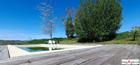   BELLE ET GRANDE MAISON AU CALME ET PROCHE DE TOUT Maison - 7 pi�ce(s) - 165 m�