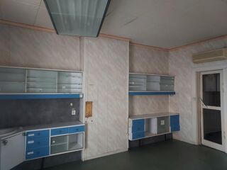  Immeuble � vendre 169 m�