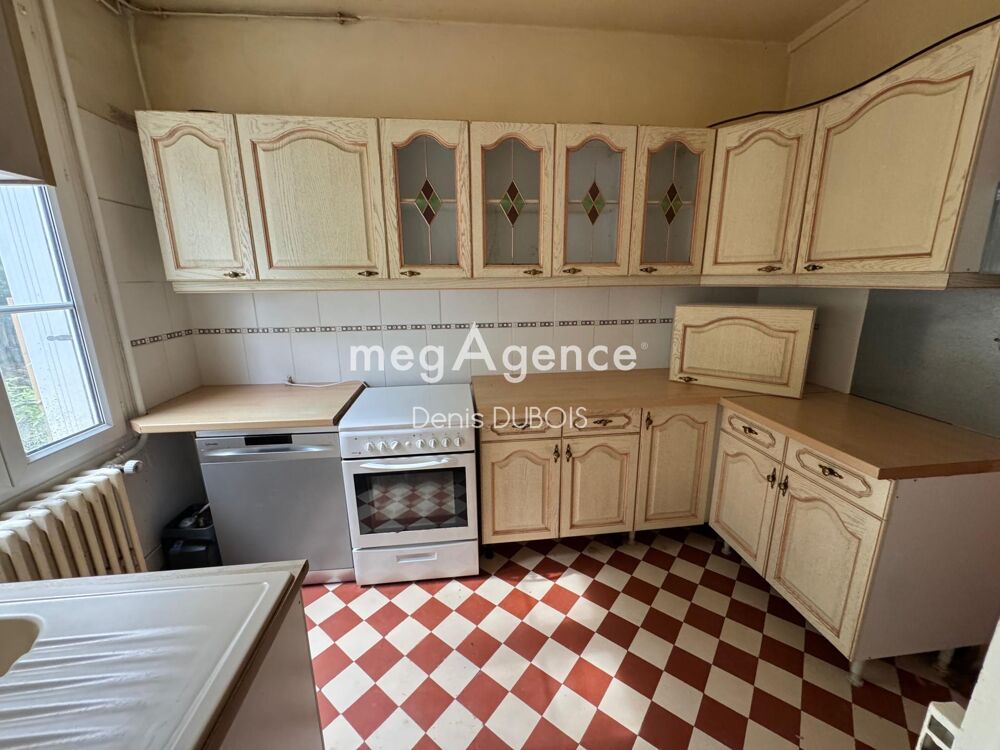 Vente Maison maison de ville 3 chambres et 2 garages Sees