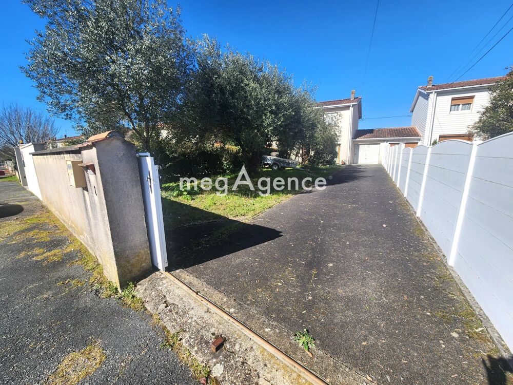 Vente Maison Maison 4 pièces avec jardin et garage – Fort potentiel à Bassens Bassens