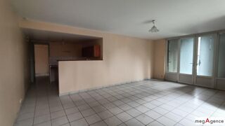  Immeuble à vendre 573 m²