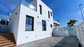  Villa à vendre 4 pièces 212 m² Orihuela