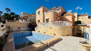  Villa � vendre 4 pi�ces 120 m� Orihuela