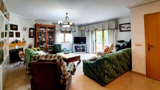  Maison � vendre 6 pi�ces 245 m� Almorad�