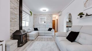  Villa � vendre 5 pi�ces 93 m� Pilar de la horadada